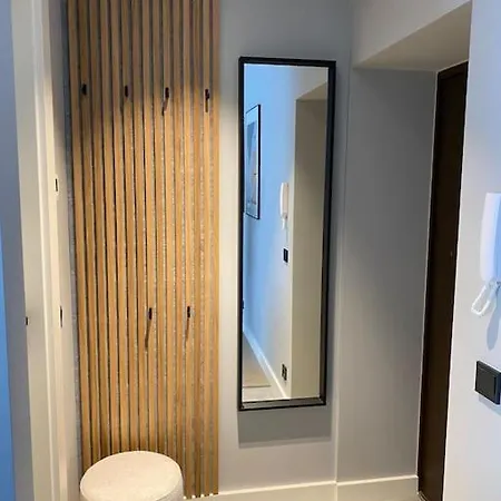 Cozy In The Centre Of